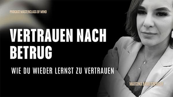 Frau sitzt nachdenklich am Fenster – Vertrauen nach Betrug aufbauen
